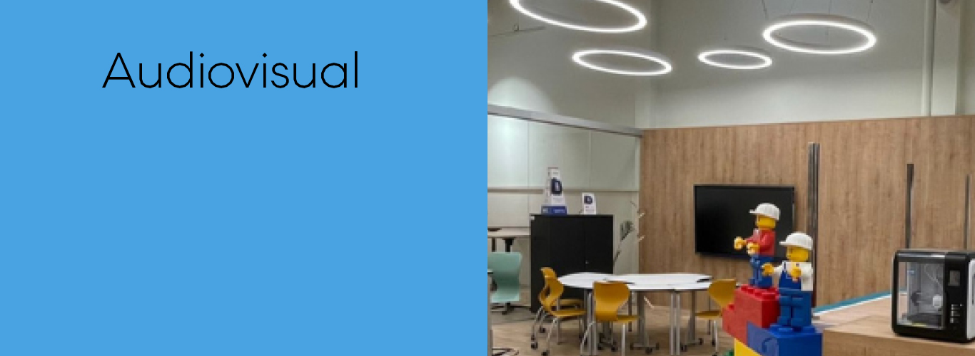 Aula del futur_4_caste.jpg Aula del futur_4_caste.jpg